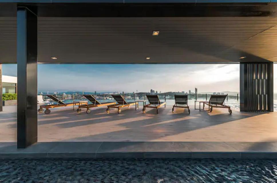 The Base Central Pattaya Quiet King-Bed With Infinity Pool & Free Netflix! Экстерьер фото